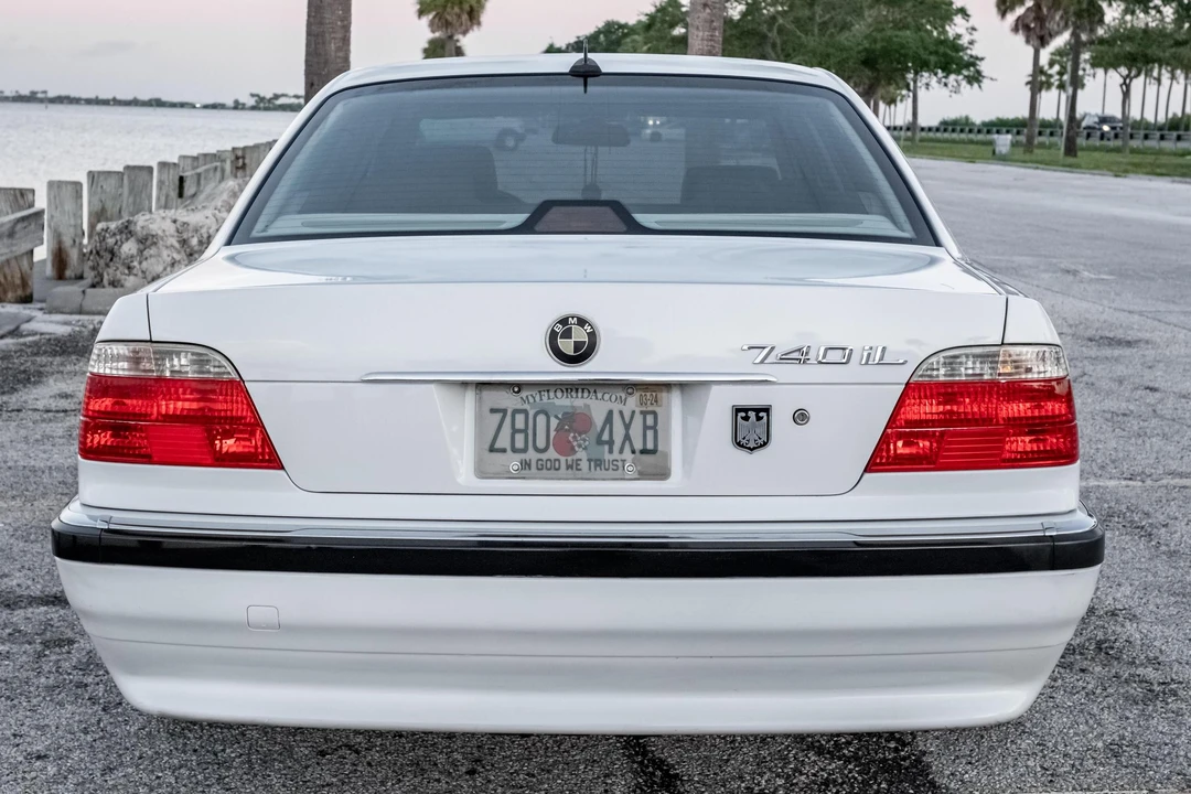 2001 BMW E38 7 Series - Image 5 of 31