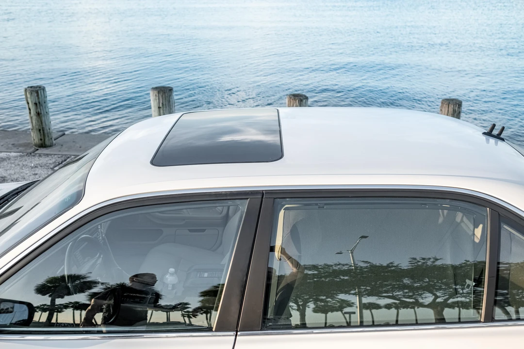2001 BMW E38 7 Series - Image 26 of 31