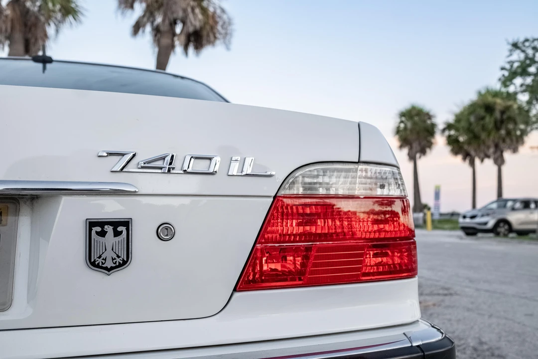 2001 BMW E38 7 Series - Image 30 of 31
