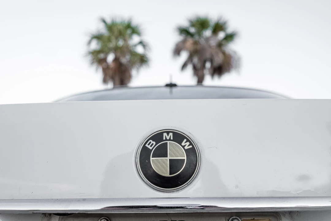 2001 BMW E38 7 Series - Image 29 of 31