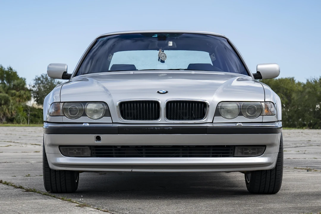2001 BMW E38 7 Series - Image 2 of 31