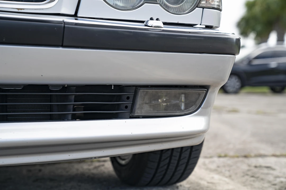 2001 BMW E38 7 Series - Image 24 of 31