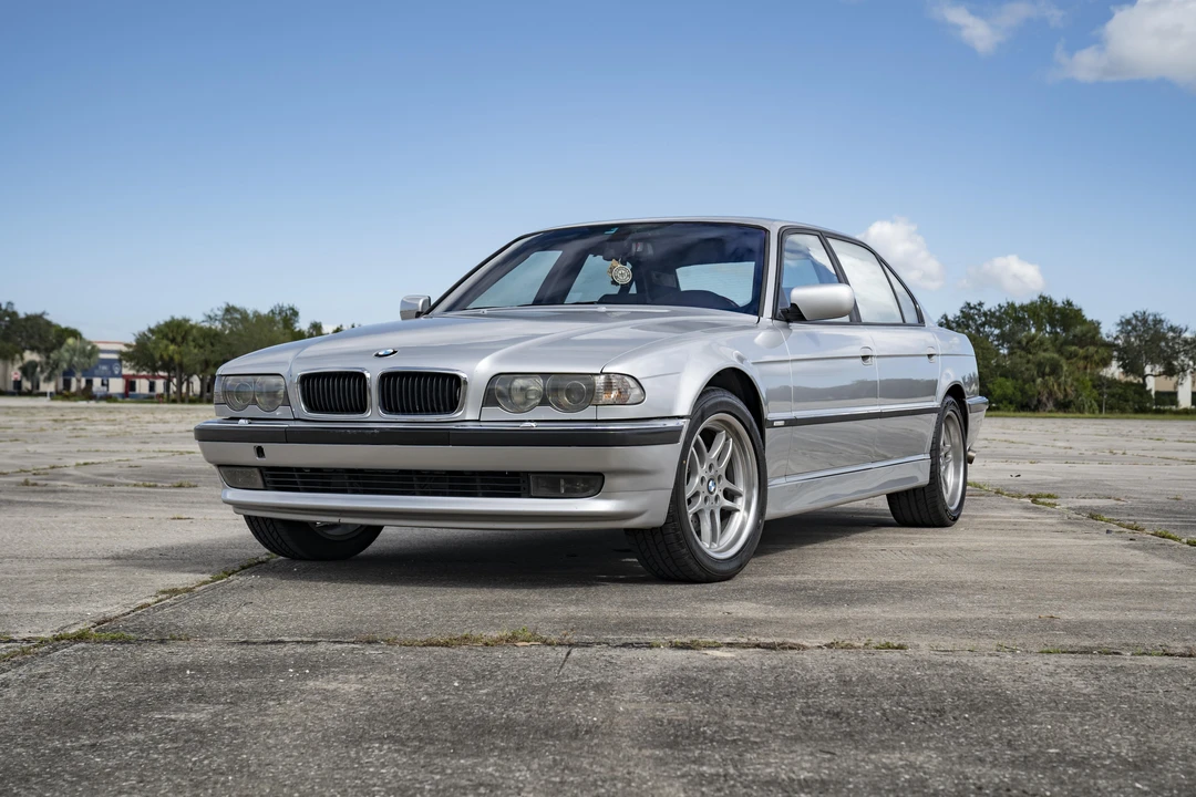 2001 BMW E38 7 Series - Image 9 of 31