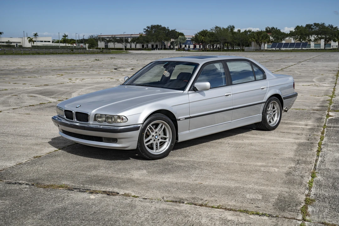 2001 BMW E38 7 Series - Image 13 of 31
