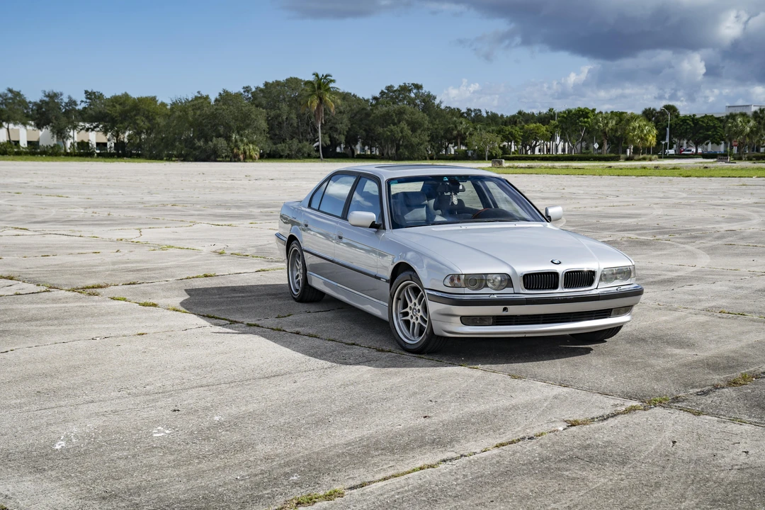 2001 BMW E38 7 Series - Image 19 of 31