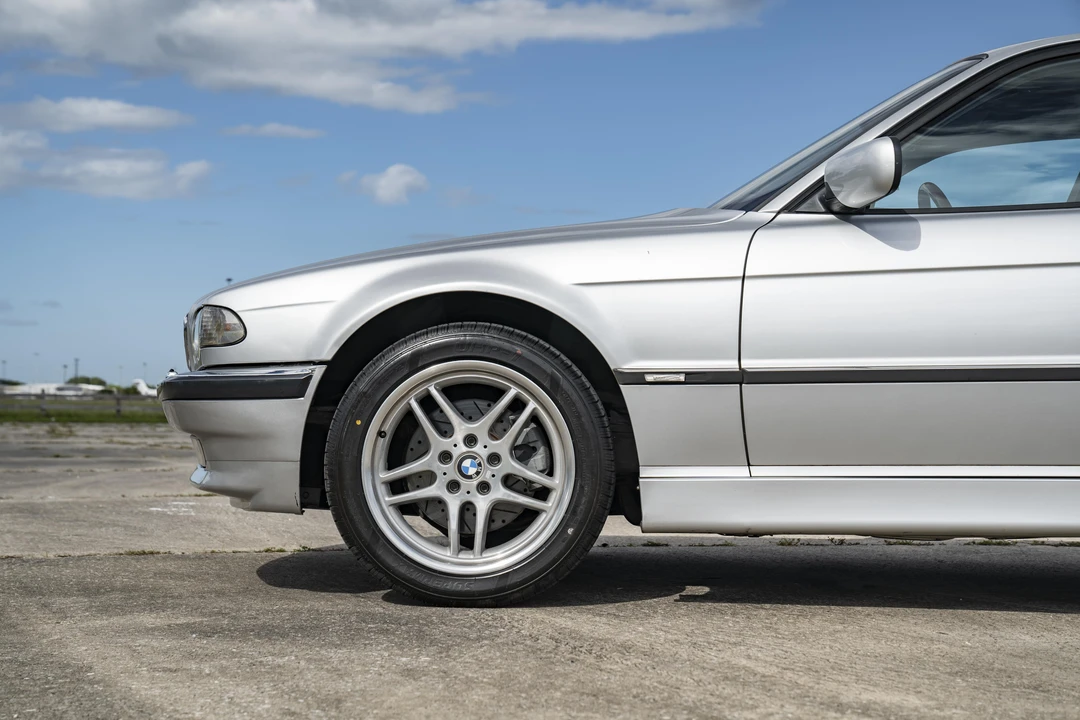 2001 BMW E38 7 Series - Image 28 of 31