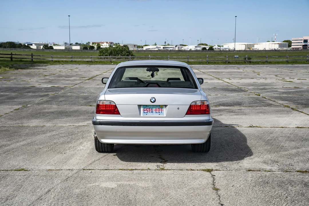 2001 BMW E38 7 Series - Image 18 of 31