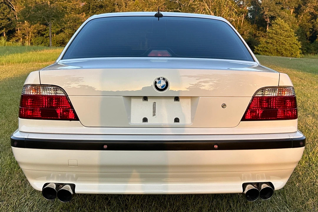 2001 BMW E38 7 Series - Image 5 of 31