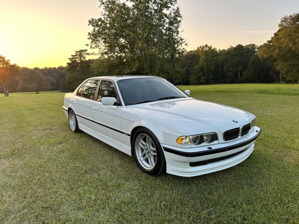 2001 BMW E38 7 Series - Image 27 of 31