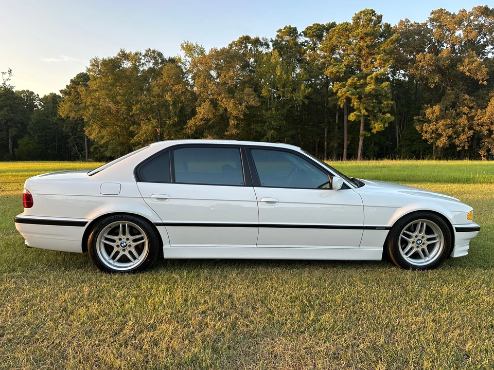 2001 BMW E38 7 Series - Image 23 of 31