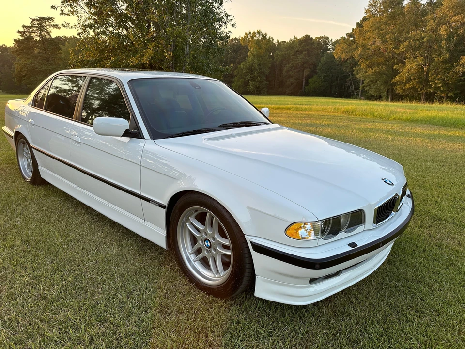 2001 BMW E38 7 Series - Image 29 of 31