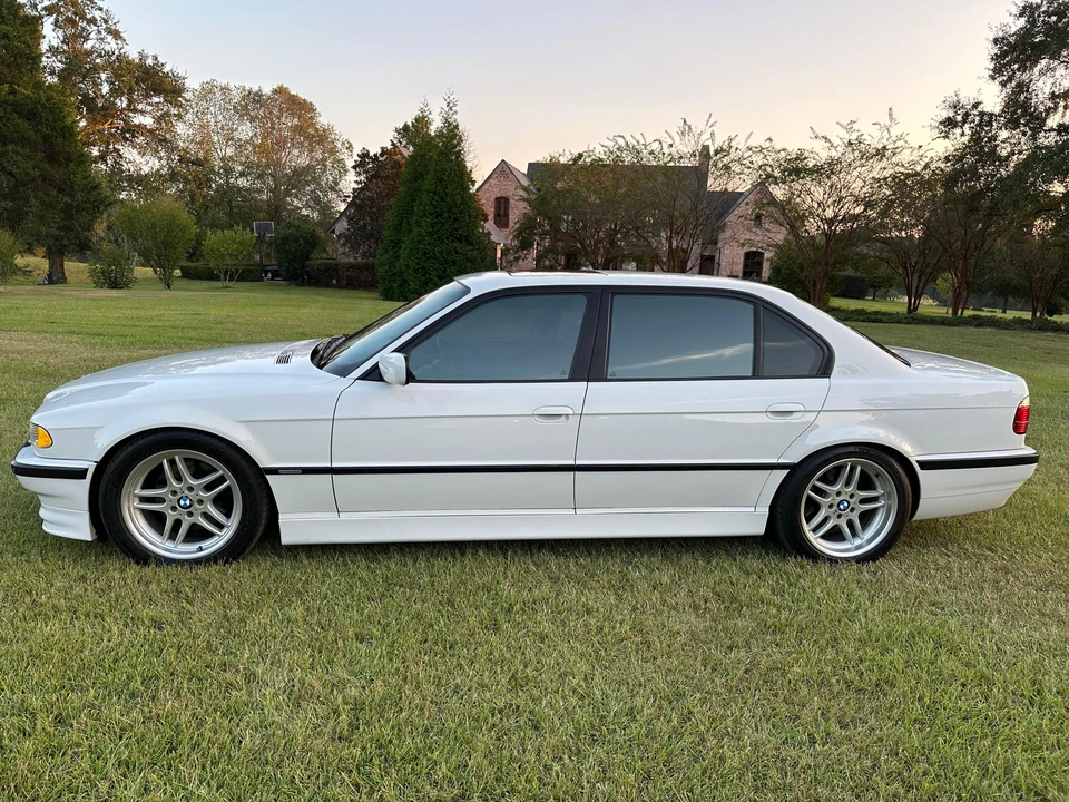2001 BMW E38 7 Series - Image 12 of 31