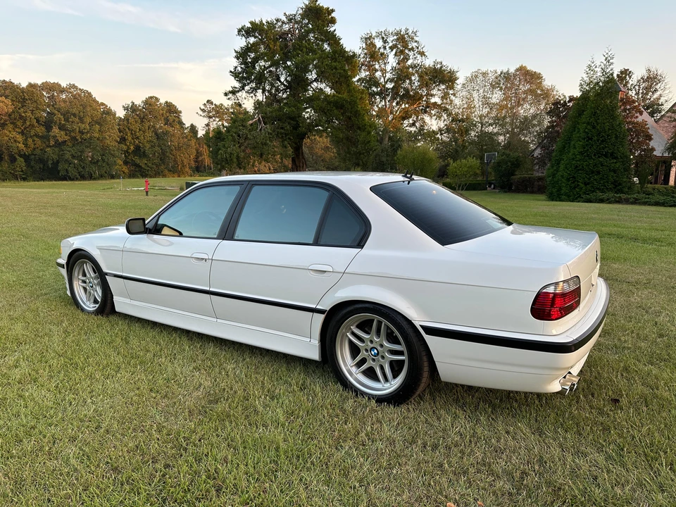 2001 BMW E38 7 Series - Image 13 of 31