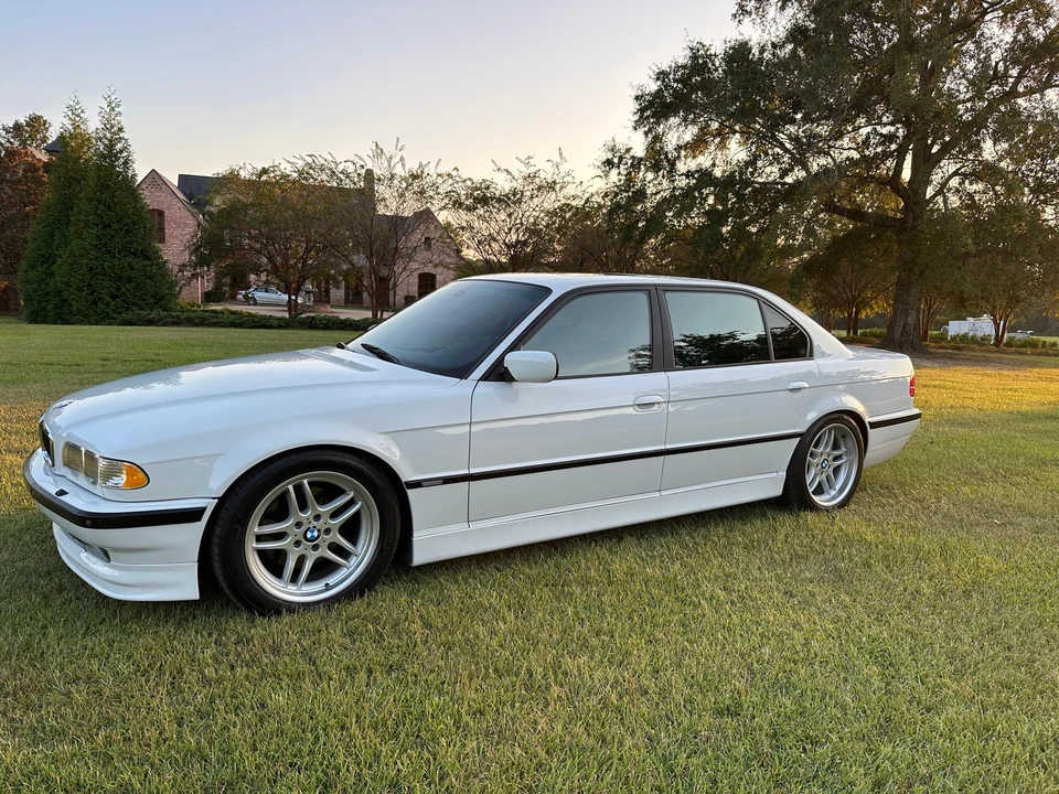 2001 BMW E38 7 Series - Image 10 of 31