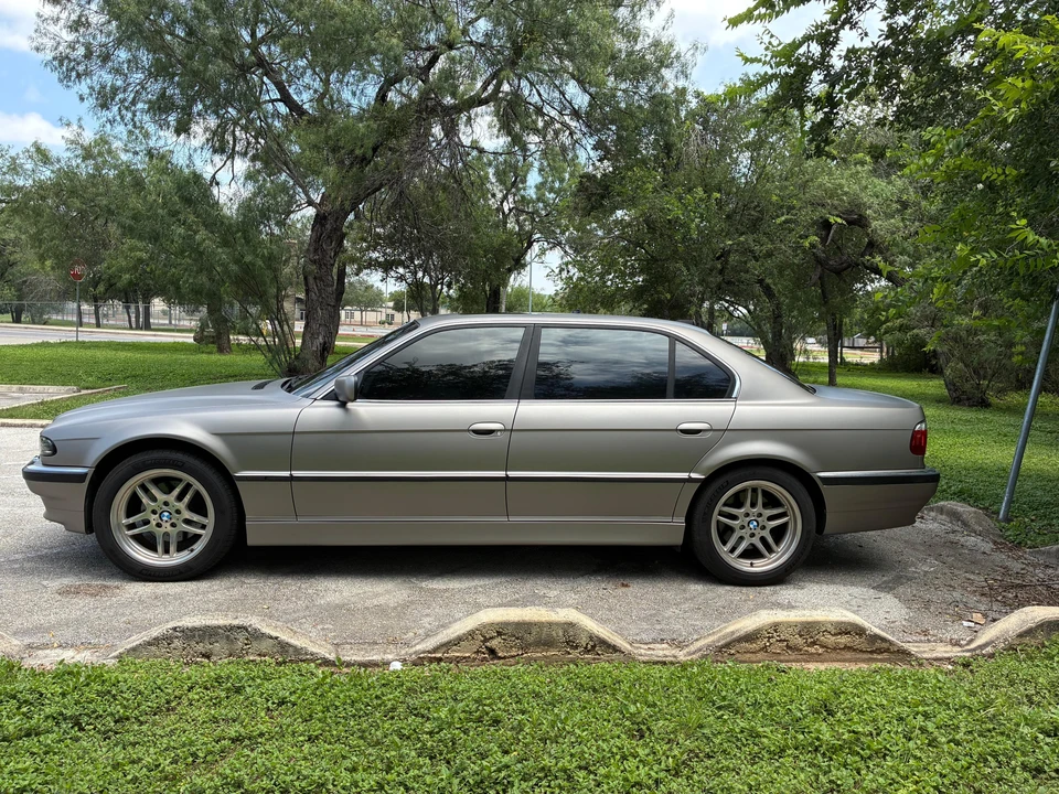 2001 BMW E38 7 Series - Image 7 of 31