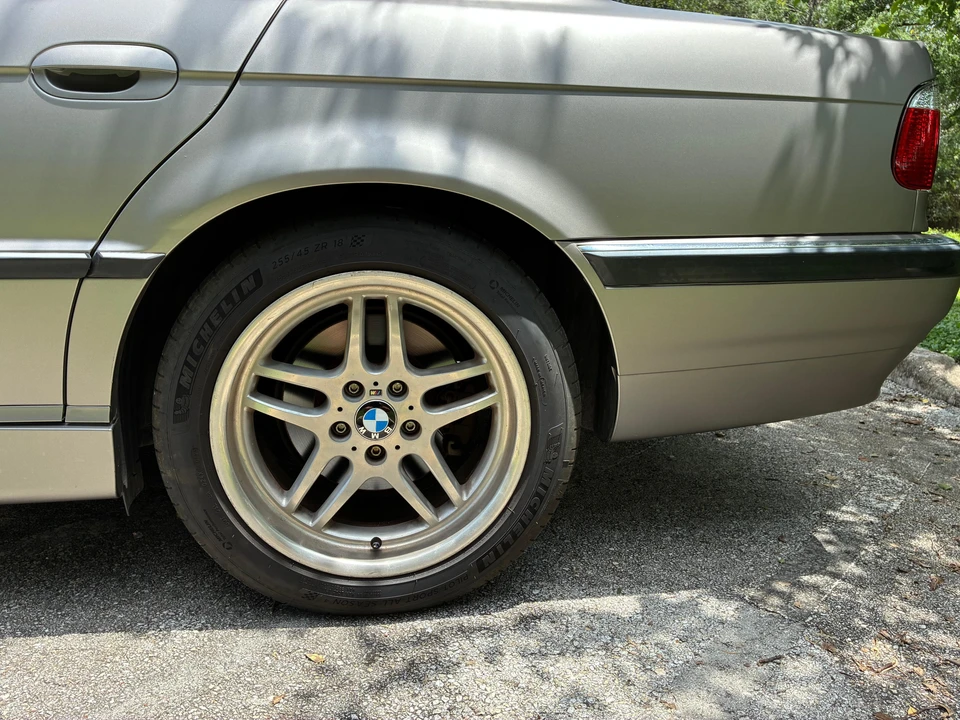 2001 BMW E38 7 Series - Image 13 of 31