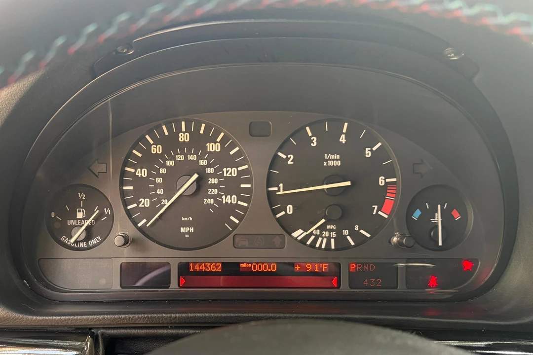 2001 BMW E38 7 Series - Image 19 of 31