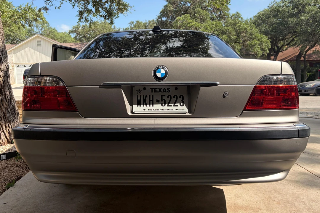 2001 BMW E38 7 Series - Image 5 of 31