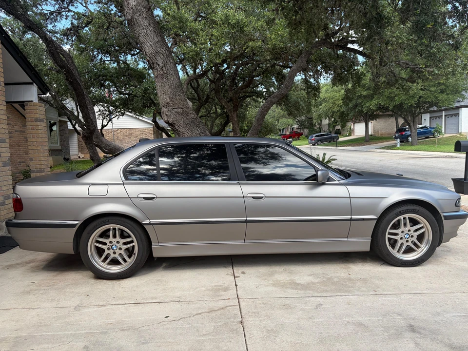 2001 BMW E38 7 Series - Image 9 of 31