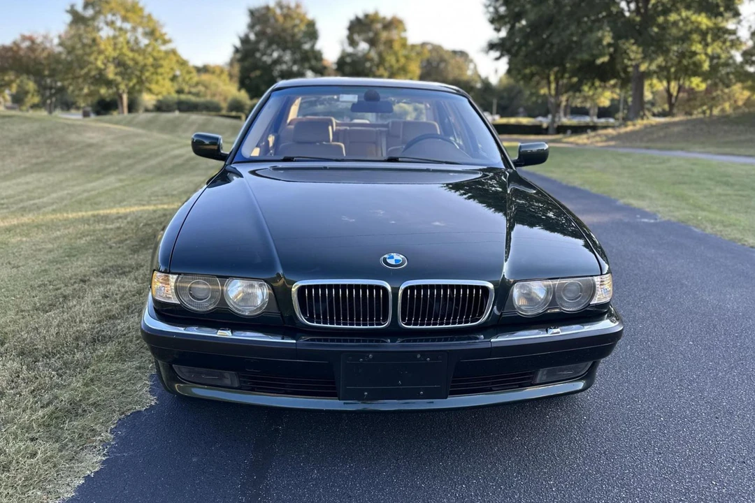 2001 BMW E38 7 Series - Image 6 of 7