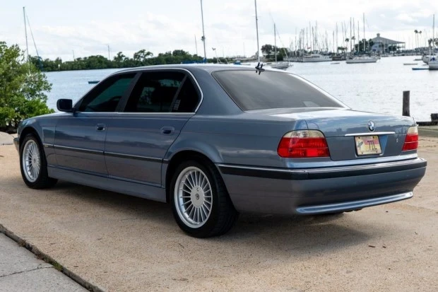 2001 BMW E38 7 Series - Image 2 of 7
