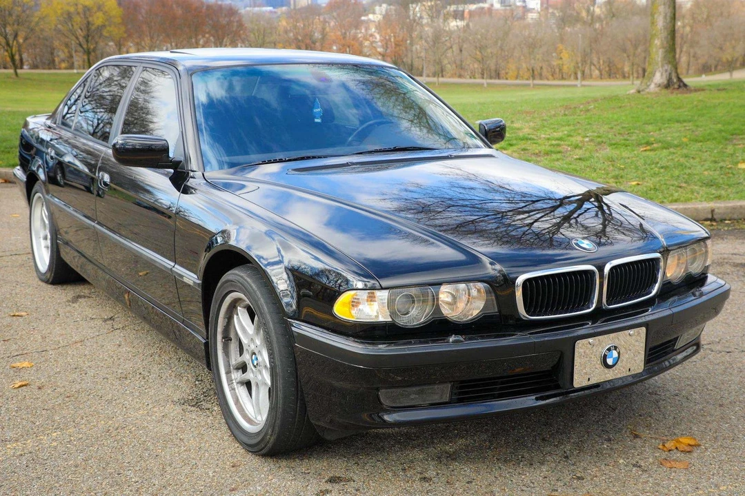 2001 BMW E38 7 Series - Image 2 of 22