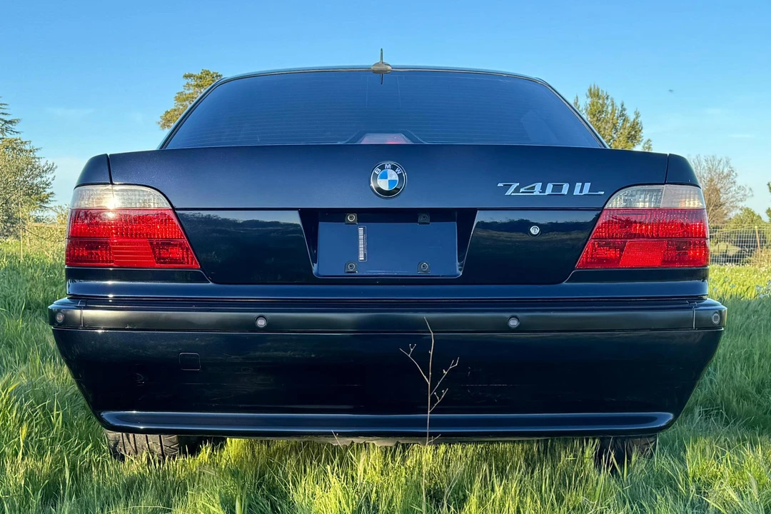 2001 BMW E38 7 Series - Image 5 of 31