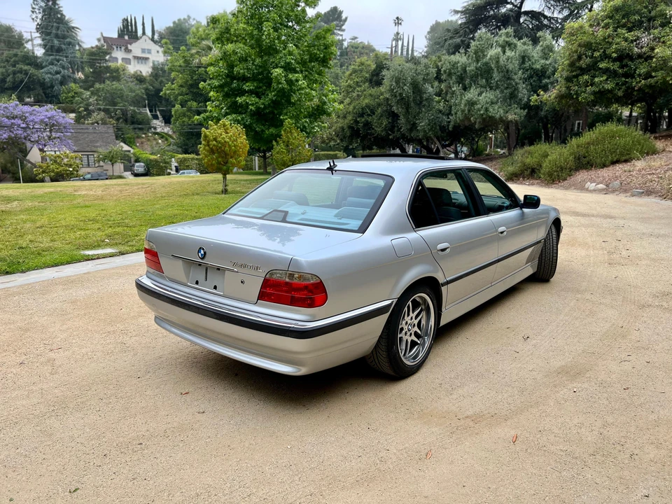2001 BMW E38 7 Series - Image 24 of 31