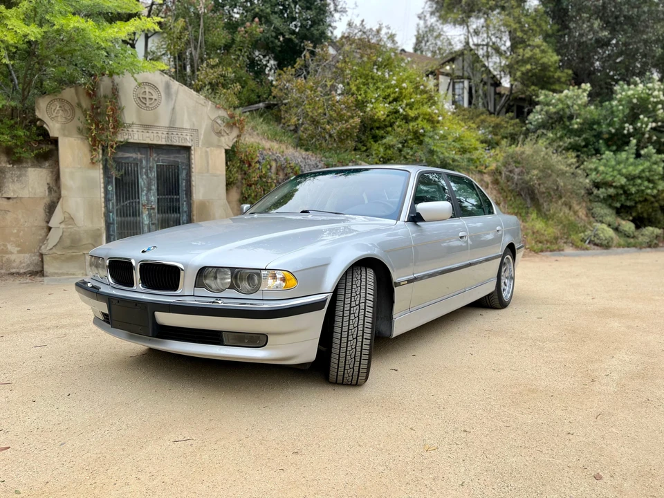 2001 BMW E38 7 Series - Image 12 of 31