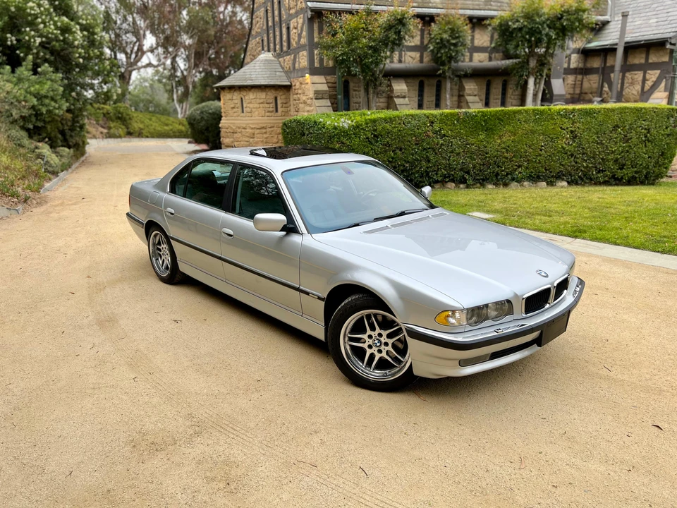 2001 BMW E38 7 Series - Image 26 of 31