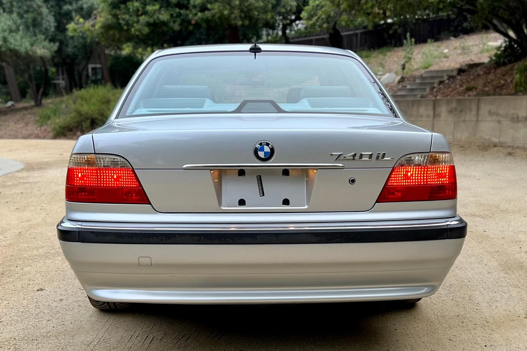 2001 BMW E38 7 Series - Image 5 of 31