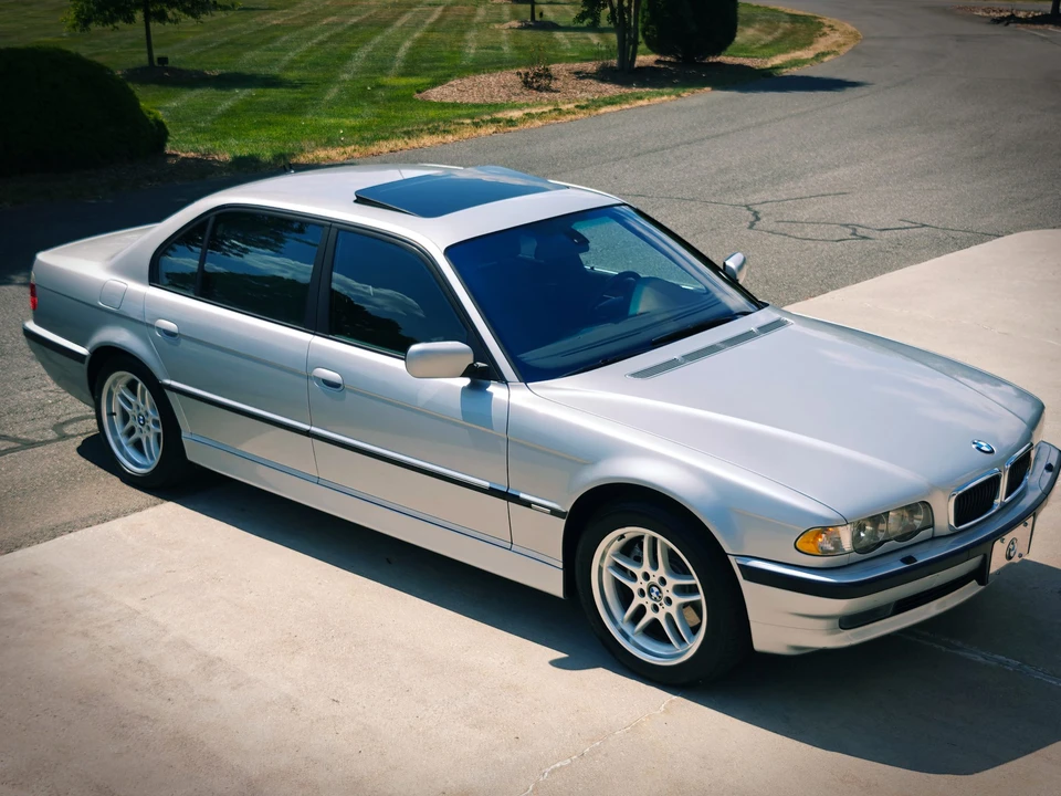 2001 BMW E38 7 Series - Image 18 of 31