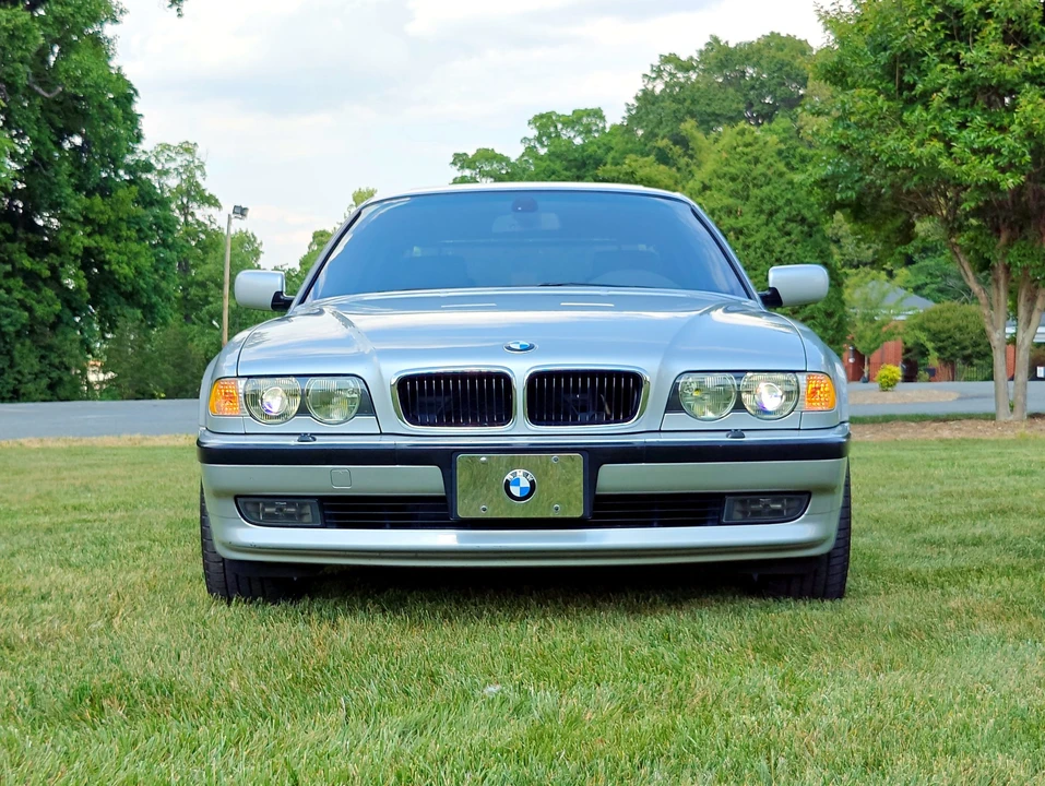 2001 BMW E38 7 Series - Image 15 of 31
