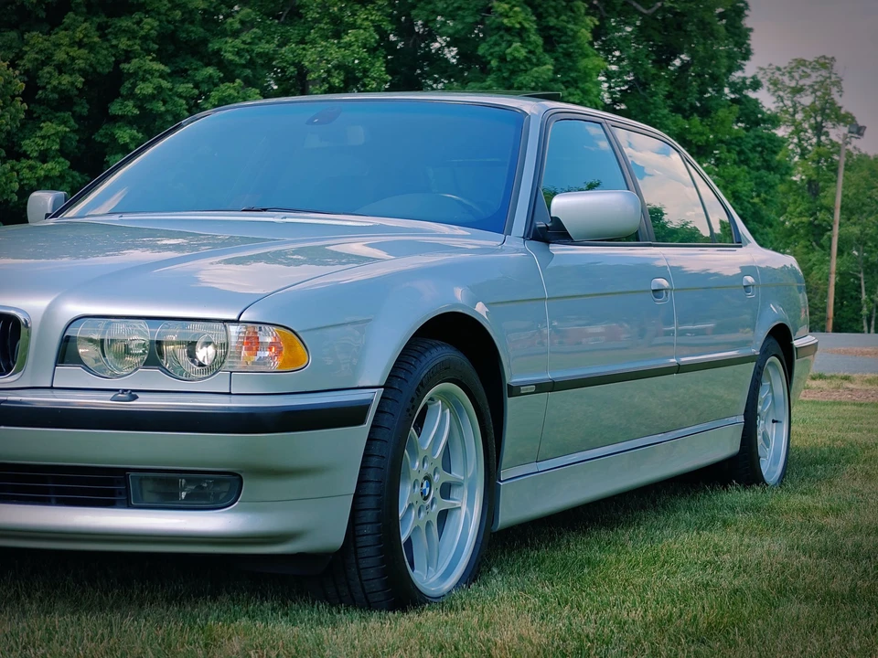 2001 BMW E38 7 Series - Image 25 of 31