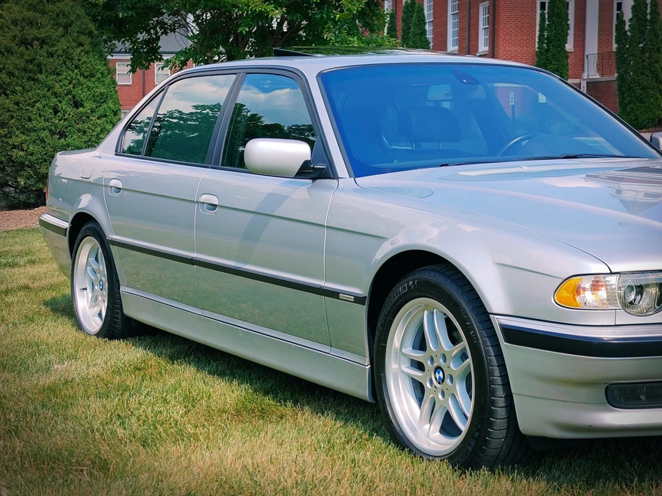 2001 BMW E38 7 Series - Image 24 of 31