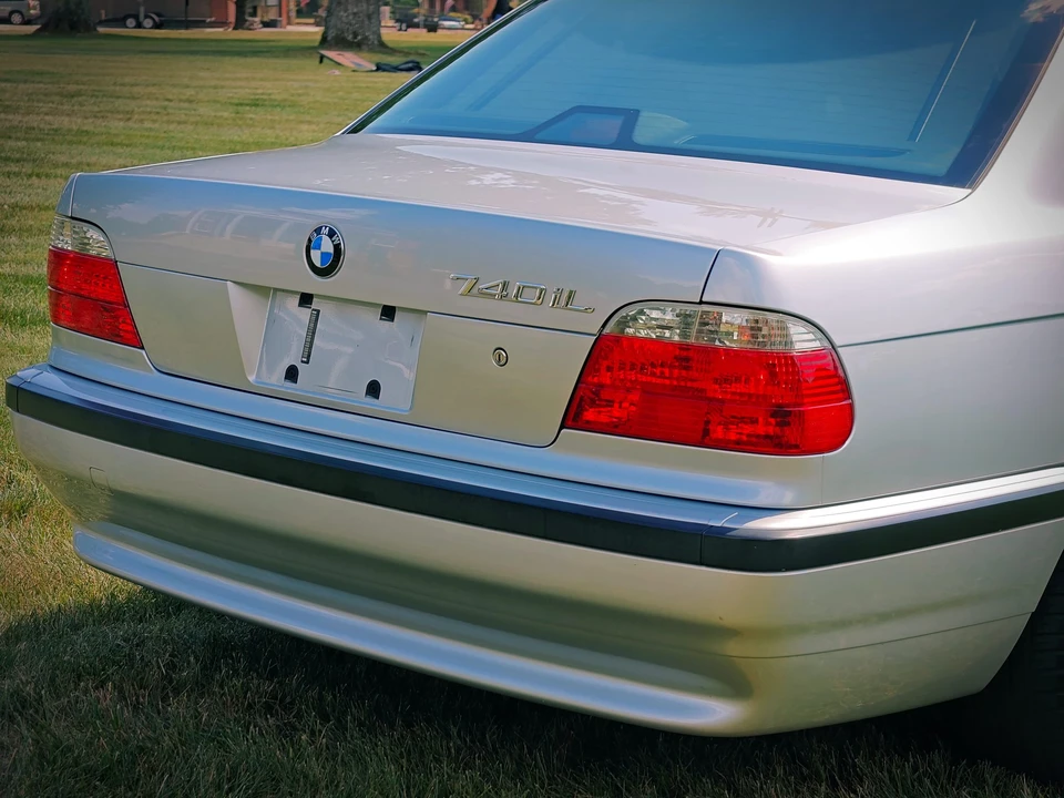 2001 BMW E38 7 Series - Image 30 of 31