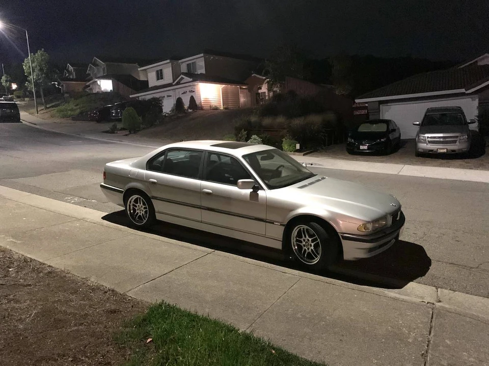 2001 BMW E38 7 Series - Image 2 of 9