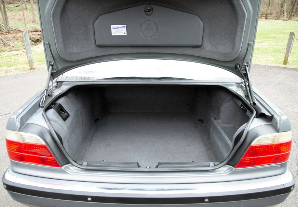 2001 BMW E38 7 Series - Image 17 of 19