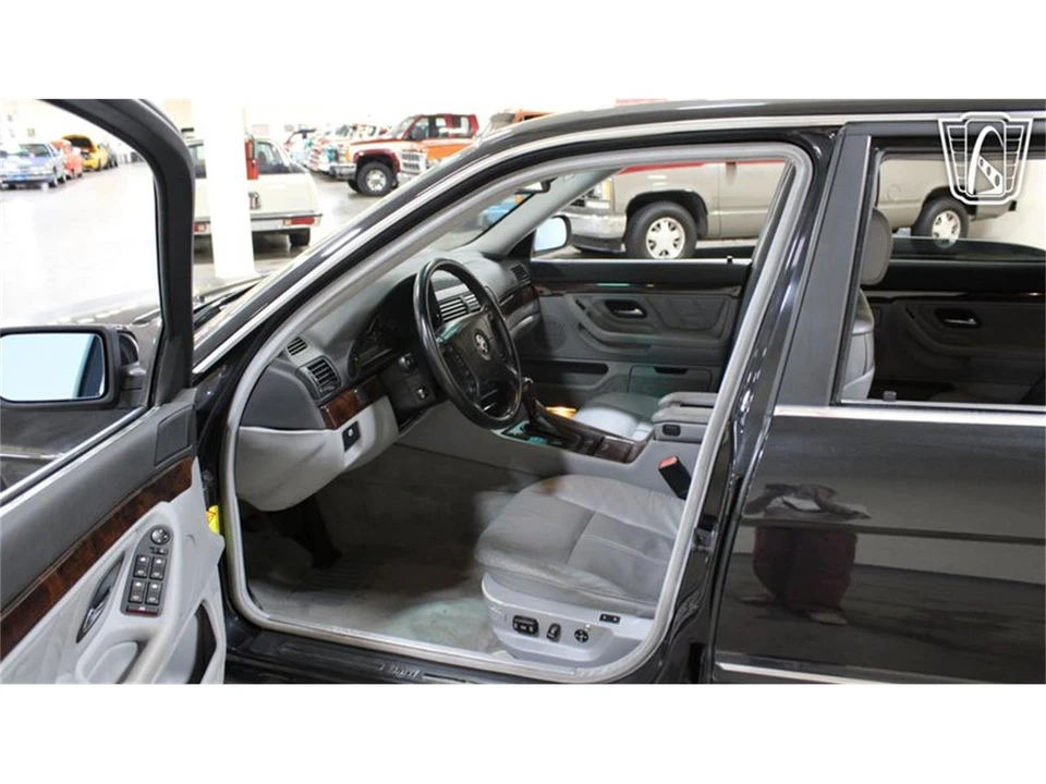 2001 BMW E38 7 Series - Image 12 of 31