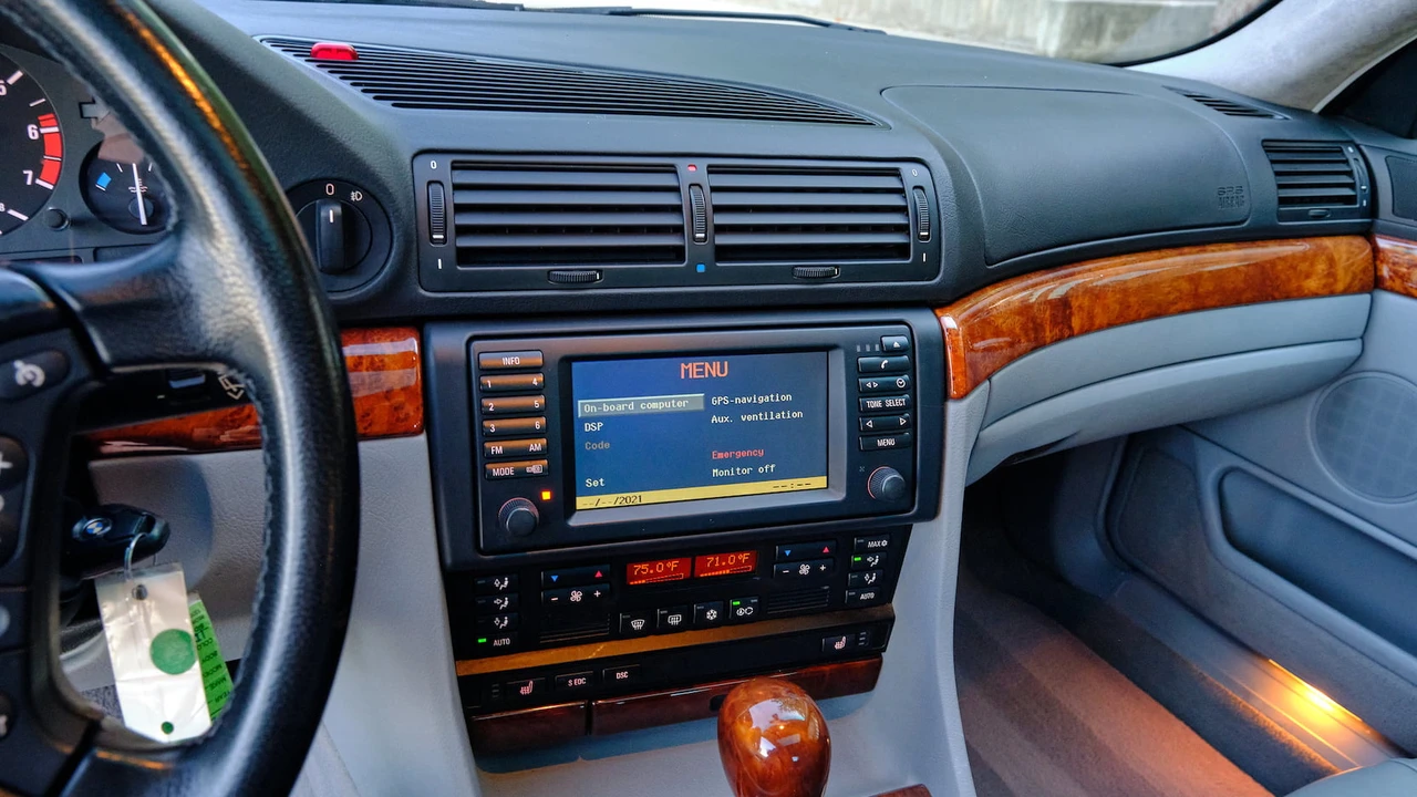 2001 BMW E38 7 Series - Image 5 of 13