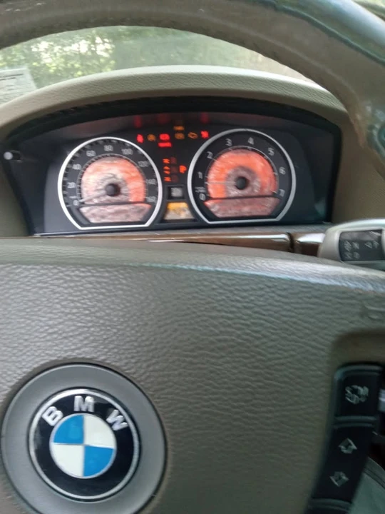 2001 BMW E38 7 Series - Image 3 of 4
