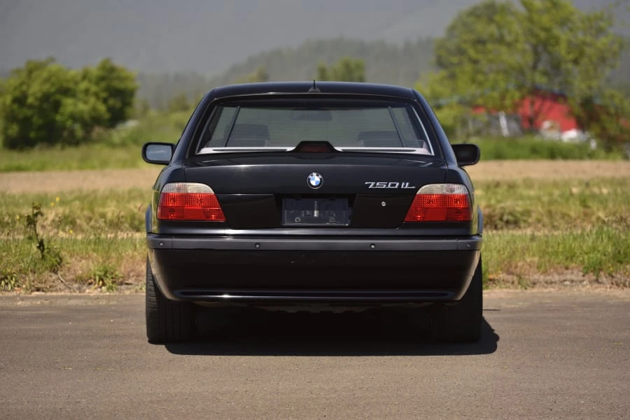 2001 BMW E38 750i & 750iL Sedan - Image 5 of 31