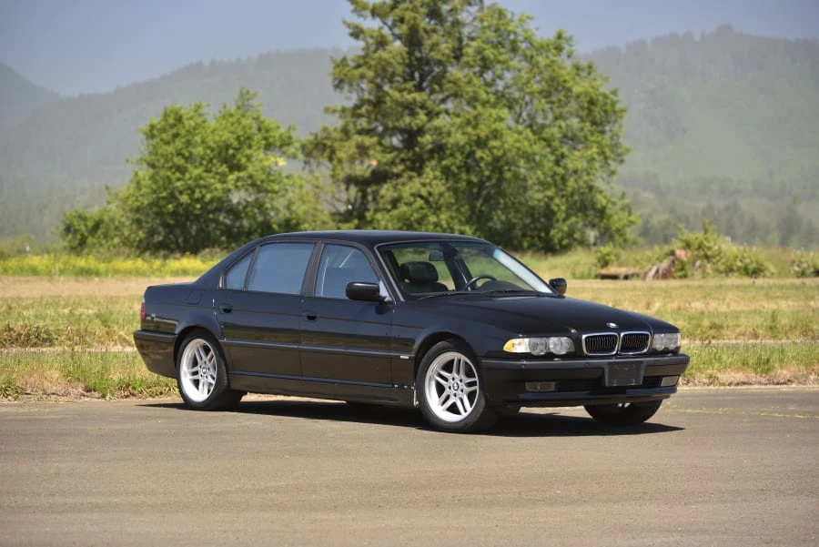 2001 BMW E38 750i & 750iL Sedan - Image 6 of 31