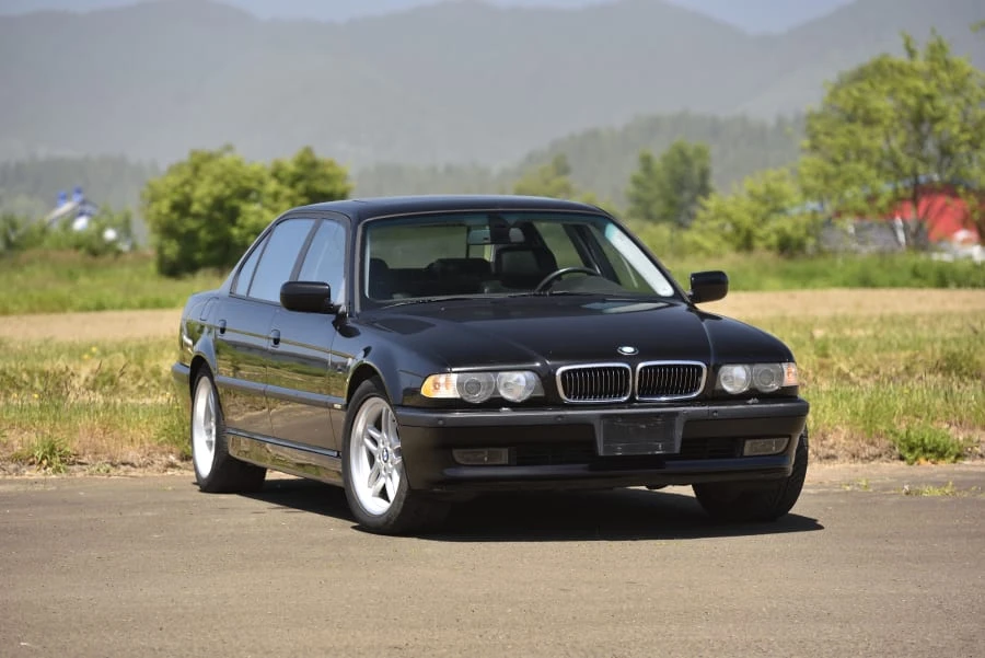 2001 BMW E38 750i & 750iL Sedan - Image 16 of 31