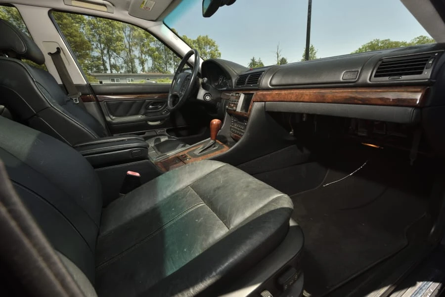 2001 BMW E38 750i & 750iL Sedan - Image 20 of 31