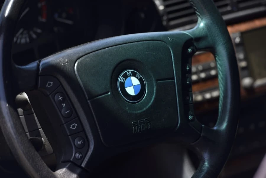 2001 BMW E38 750i & 750iL Sedan - Image 21 of 31