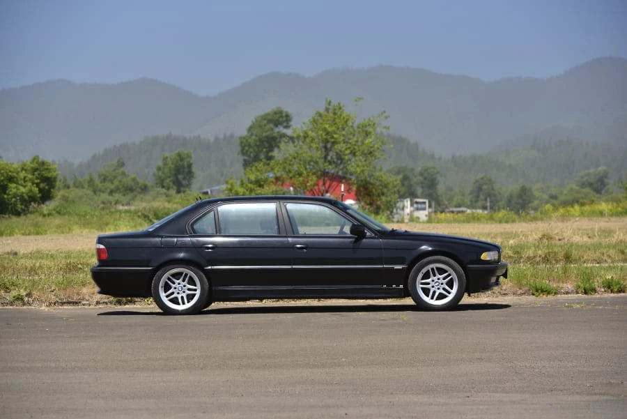 2001 BMW E38 750i & 750iL Sedan - Image 12 of 31