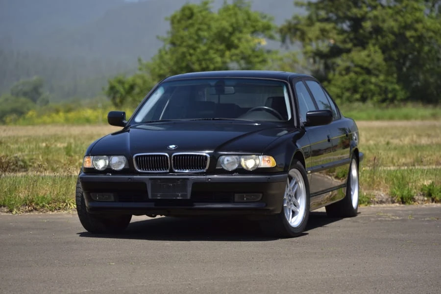 2001 BMW E38 750i & 750iL Sedan - Image 15 of 31