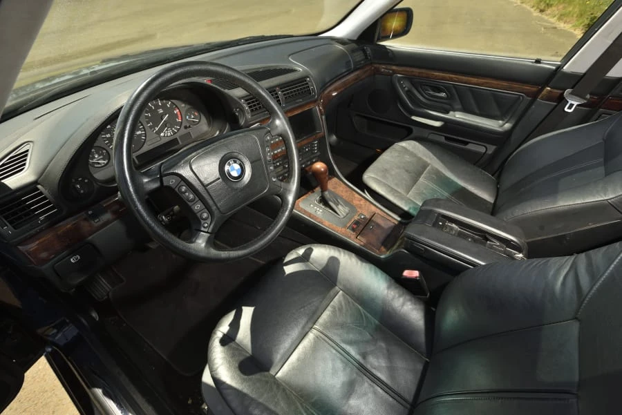 2001 BMW E38 750i & 750iL Sedan - Image 22 of 31
