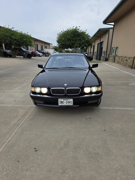 2001 BMW E38 750i & 750iL Sedan - Image 5 of 31